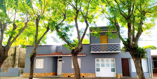 Imagen 1 de 14 de Colonia Del Sacramento - Excelente Casa Céntrica