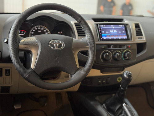 Toyota Hilux 2.7 Std Cab. Dupla 4x4 Flex 4p