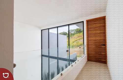 Imagen 11 de 15 de Moderna Casa A La Venta Cerca De Residencial Monte Magno, Xa