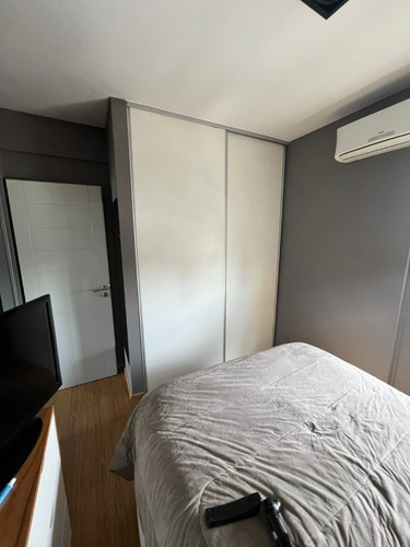 Imagen 7 de 12 de Hermoso Departamento De 2 Ambientes En Centro De Caseros!!! Con Cochera Cubierta!! Escucha Oferta!!