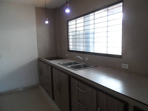 Imagen 4 de 15 de En Alquiler Planta Alta De Casa En Ingenio Suites Al03-0702is-jlez