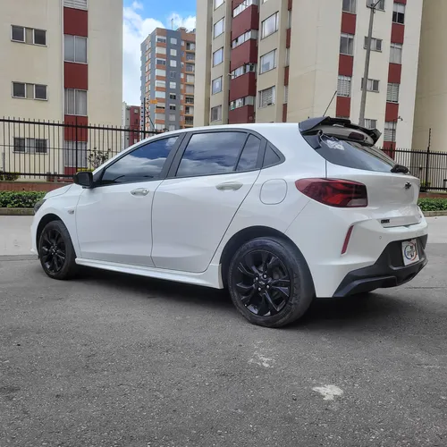 Chevrolet Onix 1.0T Rs Mt