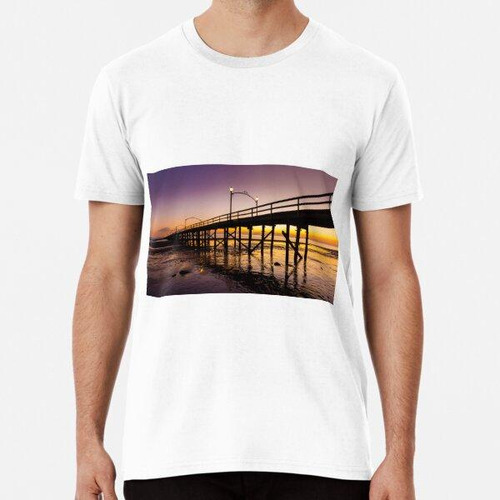 Remera White Rock Pier Al Atardecer Algodon Premium