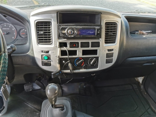 Imagen 11 de 15 de Nissan Urvan Carga, Pasajeros