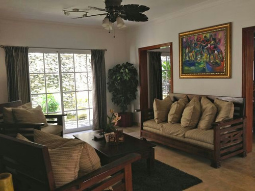Casa Arroyo Hondo 4 Hab. Us. 3,500 Impecable
