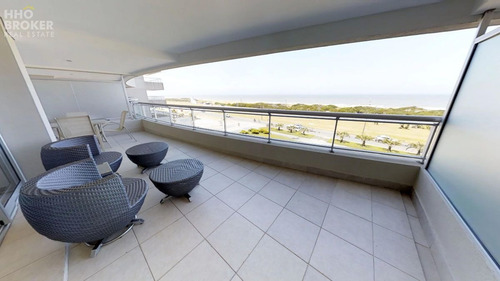 Imagen 13 de 30 de Departamento Frente Al Mar En Alquiler En Torrelobos - Punta Del Este Brava