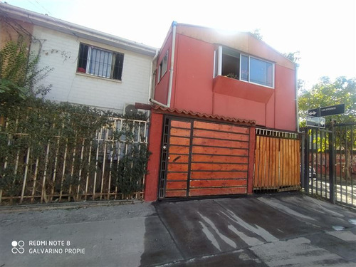 Casa En Venta De 4 Dorm. En Quilicura