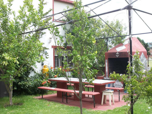 Imagen 3 de 14 de Chapadmalal Departamentos Con Jardin Y Parrilla
