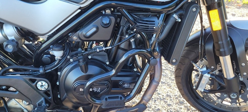 Imagen 16 de 20 de Benelli Leoncino 500