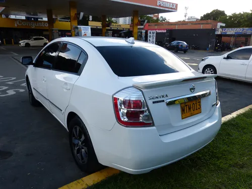 Nissan Sentra 2.0