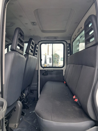 Iveco Daily Chasis 3.0 35S14 3750 Cab. Dupla 4P