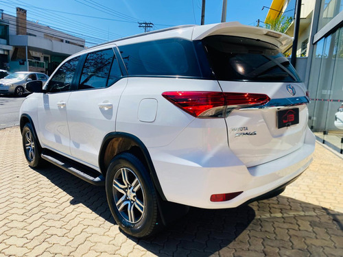 Toyota Hilux SW4 2.7 16V 4P SR FLEX AUTOMÁTICO