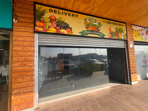 Local En Venta En Strip Center Colina