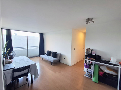 Departamento En Venta De 2 Dorm. En Santiago