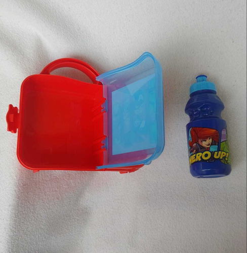 Lonchera Fun Kids Rectangular Avengers Con Botella Azul