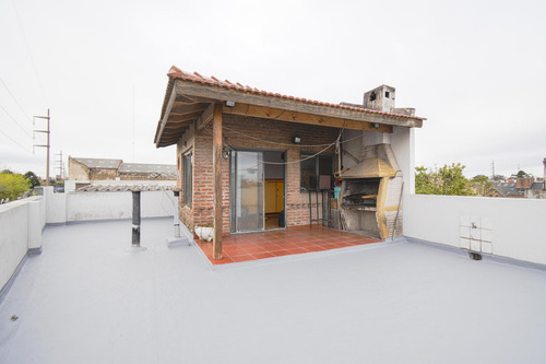 Venta Ph 4 Ambientes Sin Expensas C/ Terraza, Quincho Y Parrilla. Bernal. Apto Credito.