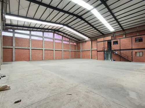 Bodega En Arriendo En Zona Industrial. Cod A30508