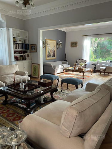 Excelente Chalet Inglés, En Alquiler Y Venta En Martínez, Vías A Libert