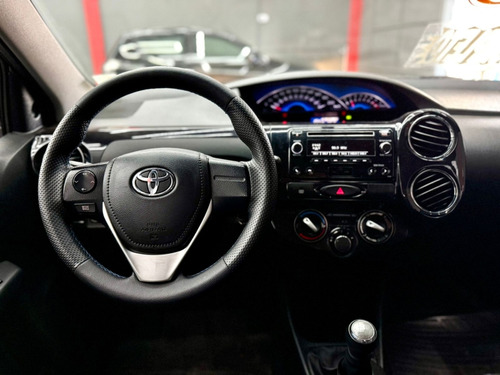 Toyota Etios 1.5 XS 16V FLEX 4P MANUAL
