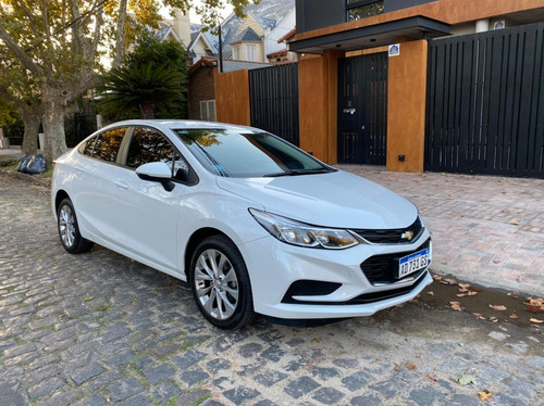 Chevrolet Cruze 1.8 Ls Mt 2019