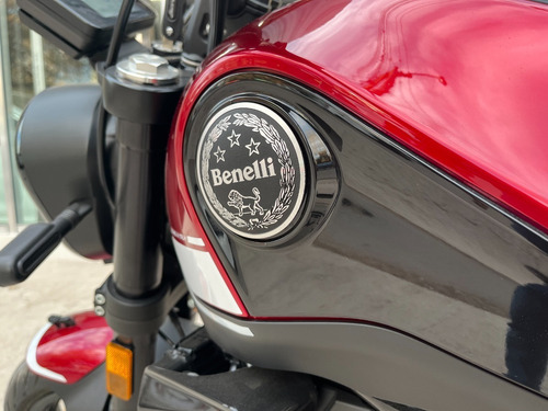 Imagen 11 de 19 de Benelli Leoncino 250