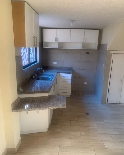Imagen 9 de 9 de Oportunidad, Casa 2 Pisos, Comjunto Rivera 1 En Sangolqui