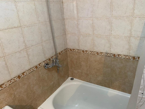 Imagen 17 de 23 de Venta Depto 2 Ambientes Ramos Mejia Impecable. Hermosa Casa. Impecable. Excelente. Entorno Ideal Para Tu Familia. Por Precio Y Calidad Nada Igual. Inmobiliaria Profesionalidad Y Seguridad