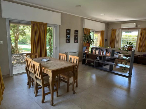 Casa Quinta En Venta - 2 Dormitorios 2 Baños - 1.500mts2 - Chivilcoy