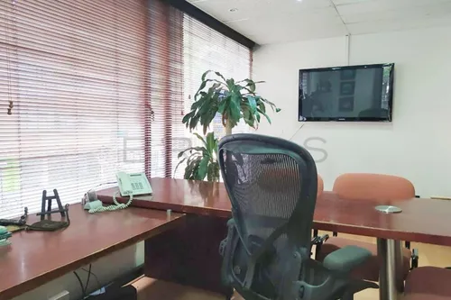 Oficina En Venta En Chico Norte. Cod V4083