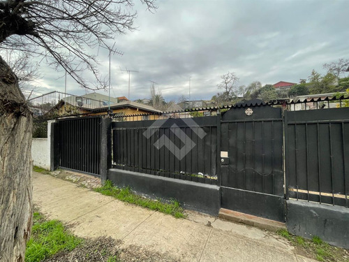 Casa En Venta De 3 Dorm. En Maipú