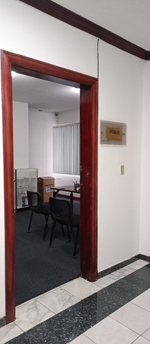 Imagen 6 de 12 de Suite Barata De Venta En Naciones Unidas Y America, Zona Tranquila. De Oportunidad Frente Mall Plaza De Las Americas. Uso De Oficina, Estudio O Vivienda. Ideal Abogados, Contables, Estudio Fotografico