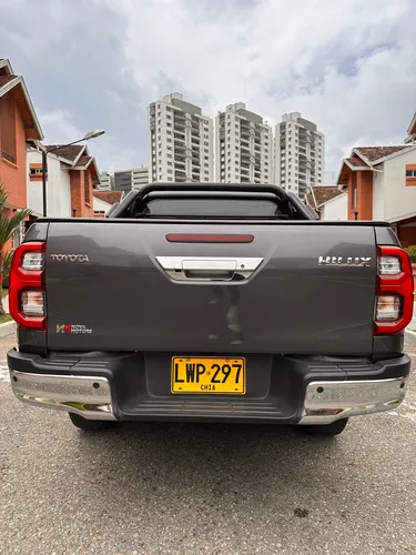Toyota Hilux 2.4 Diesel automática
