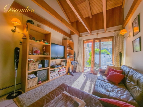 Imagen 14 de 30 de Excelente Casa Ubicada En Zona De Quinchamalí. Las Condes.