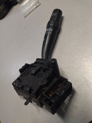 Llave Bajo Volante Limpia Parabrisas Geely Mk
