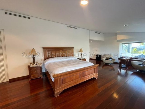 Imagen 8 de 23 de En Venta Magnifica Casa En Cerro Verde Mls #22-10497 Karina Sanchez 04143355086