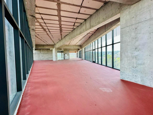 Oficina En Renta En Corporativo Distrito Sur, En El Corazón De Periférico Sur.