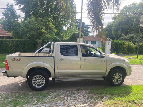 Imagen 6 de 11 de Toyota Hilux 2015 3.0 Cd Srv 171cv 4x4 - A3