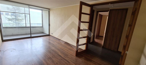 Departamento En Venta De 2 Dorm. En Lo Barnechea