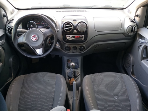 Fiat Palio 1.4 MPI ATTRACTIVE 8V FLEX 4P MANUAL