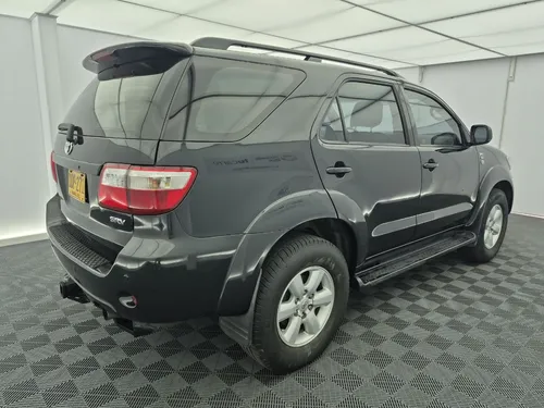 Toyota Fortuner 3.0 Sr5