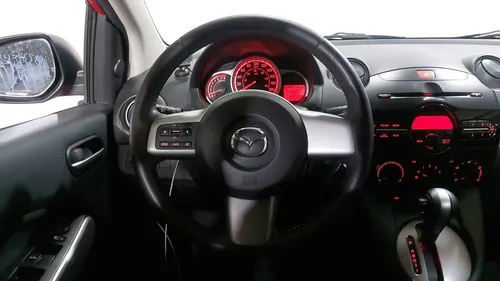 Mazda Mazda 2 1.5 TOURING TA