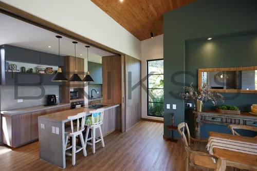Casa En Venta En Llanogrande. Cod V50906
