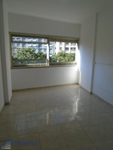 Imagem 1 de 11 de Ampla Kit Com Dormitório E Sala, Ao Lado Metrô República, Pç. Julio Mesquita-república. - Md597