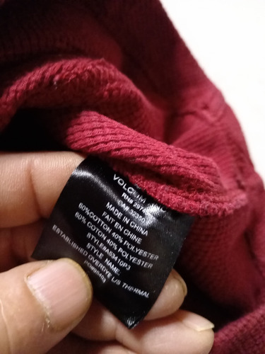Sudadera Volcomm Grande Slim Tono Vino (Usado)