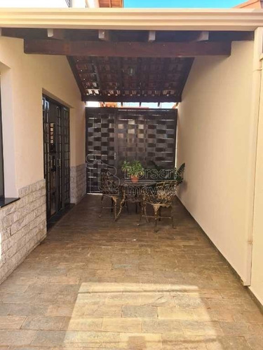 Imagem 3 de 6 de Venda De Casas / Padrão Na Cidade De Araraquara 8024