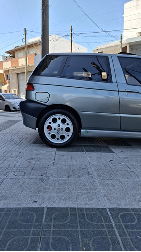 Alfa Romeo 145 2.0 Quadrifoglio