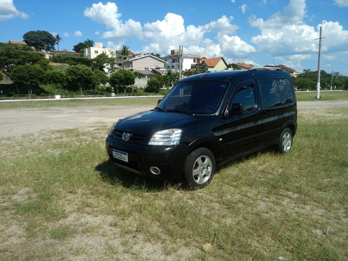 Peugeot Partner Escapade Pack. 1.6 2011. Flex/gnv. Abaixou