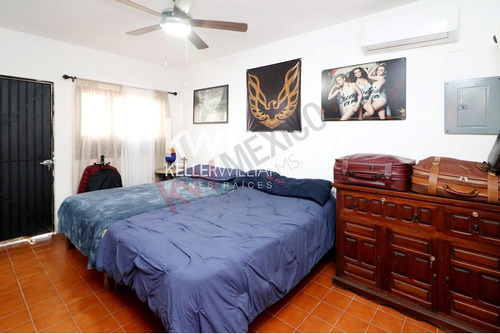 Casa De Los Cisnes En Venta En Aquiles Serdán A Una Cuadra De La Playa.