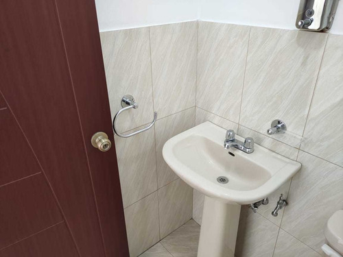 Imagen 8 de 12 de Local De Arriendo