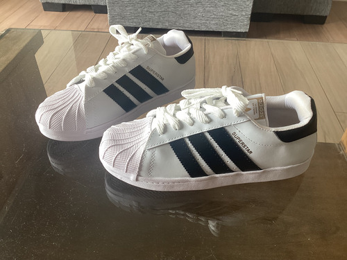 Zapatillas Niño Colegial T 39 Arg. Impecables!! (Usado)